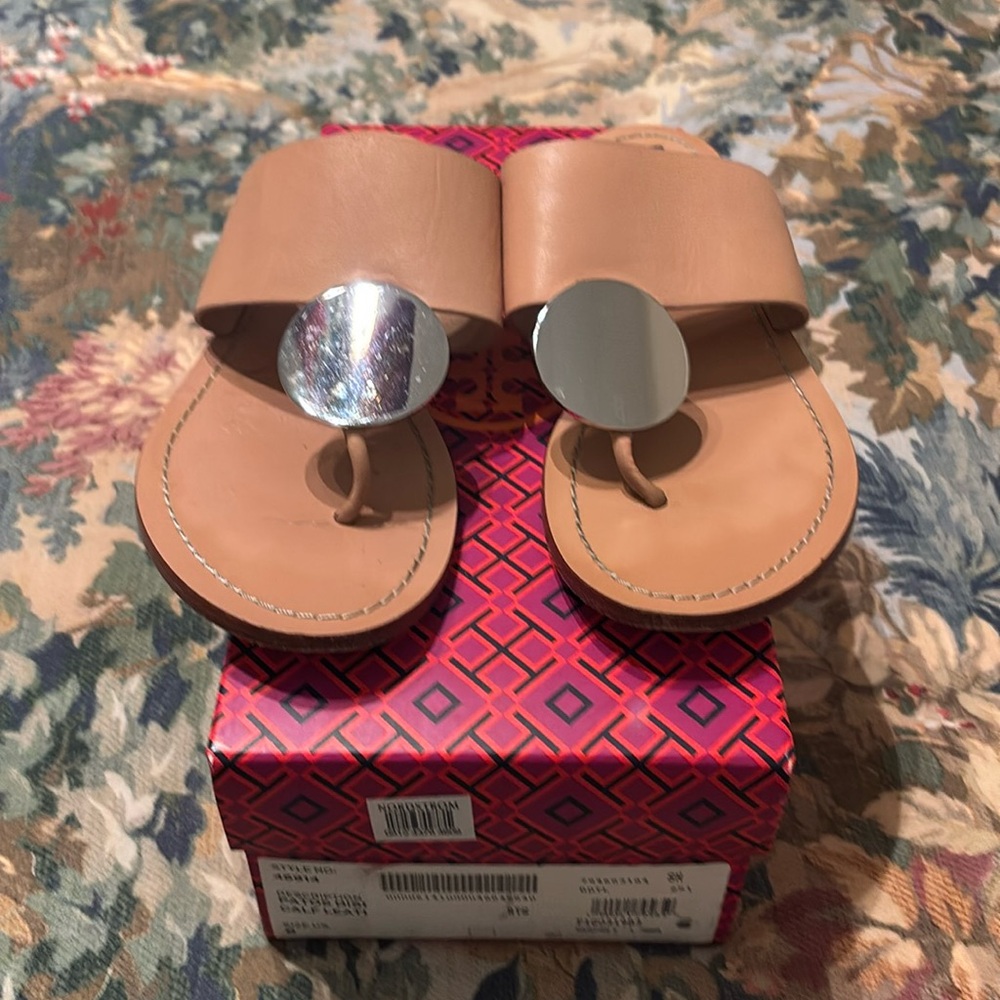 Leather Sandal with Silver Detail